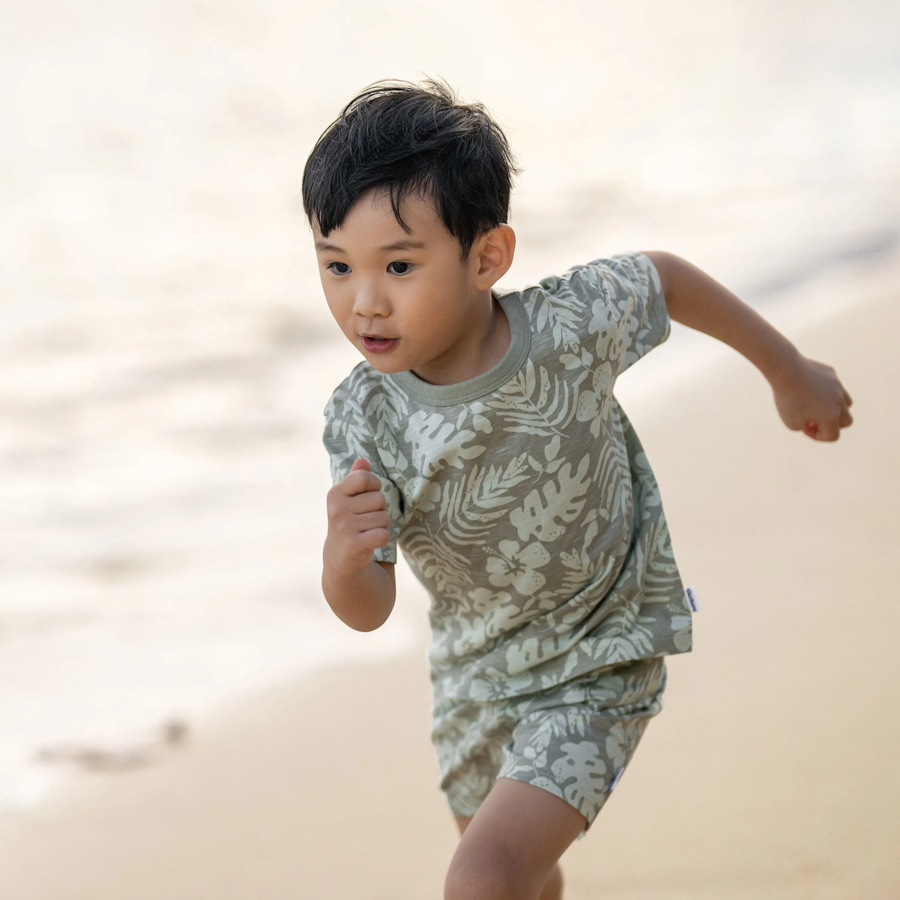 2-Piece Baby and Toddler Boys Tropical Leaves T-Shirt and Shorts Set Gerber Childrenswea